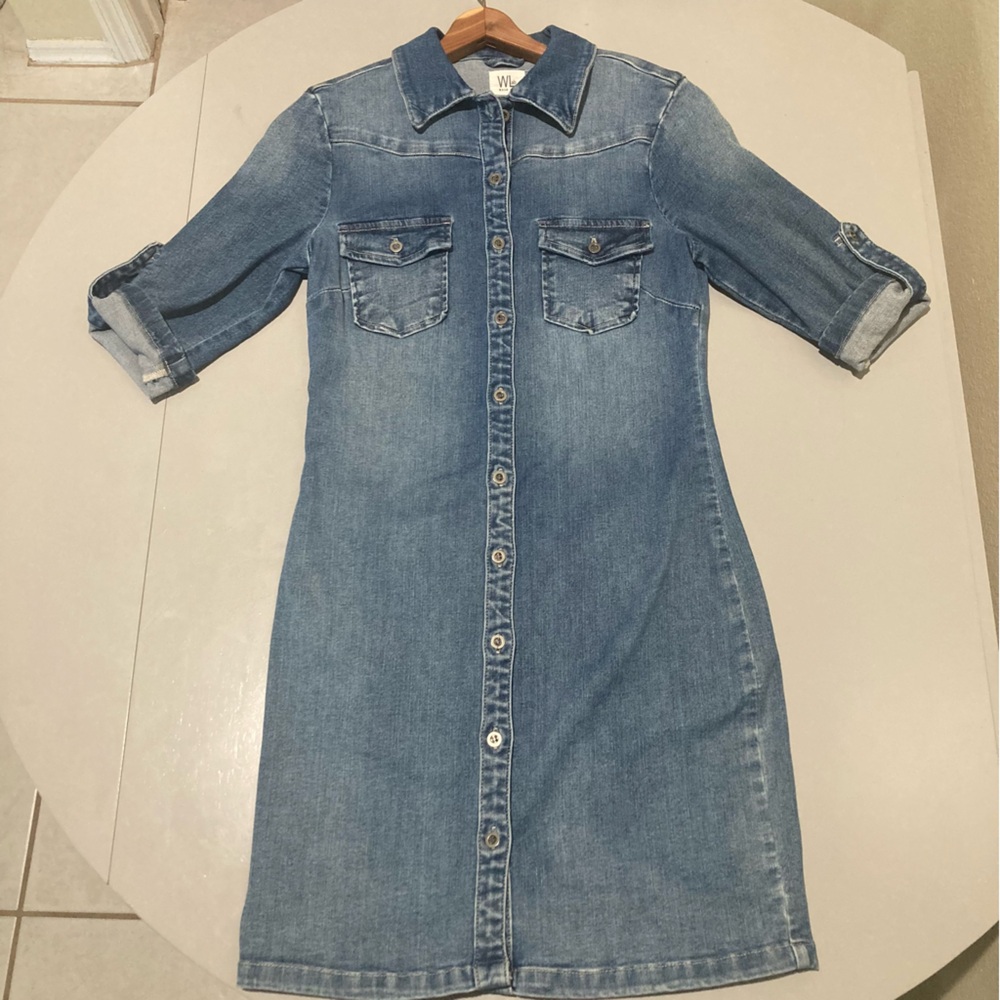 Wash Lab  Women's Light Blue Denim Button Front 3/4 sleeves